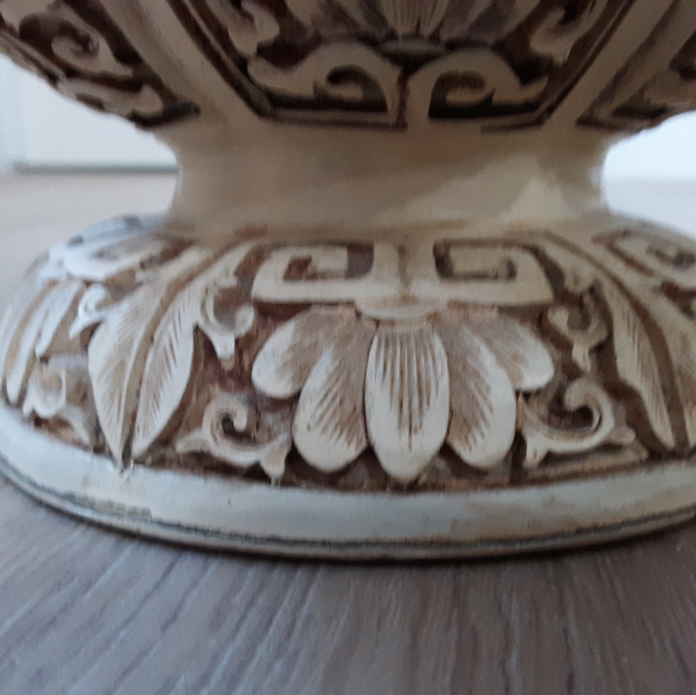 Vintage Ivory Dynasty Carved Vase - Picture 9 of 10